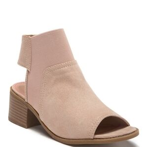 Steve  Madden Jeemma Blush big girl size 4Y ,5Y